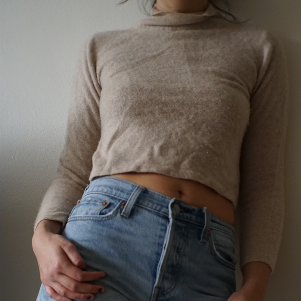 Cropped Cashmere Amber Stone Sweater